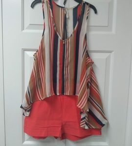 Valia Shorts - Shorts Valia Shorts - Shorts
